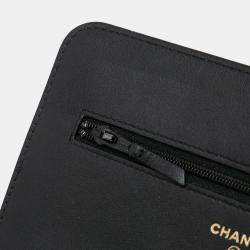 Pre Owned Chanel Black Silver Bicolor Calfskin Boy Wallet On Chain