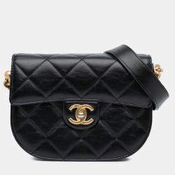 Pre Owned Chanel Black CC Quilted Calfskin Round Moon Messenger Flap