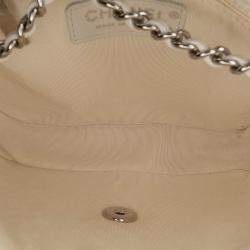 Pre Owned Chanel White Mini Quilted Lambskin and Metallic Trim Elementary Chic Flap