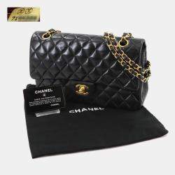 Pre Owned Chanel Classic Double Flap Black Leather Shoulder Bag