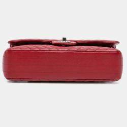 Pre Owned Chanel Red Medium Classic Chevron Caviar Double Flap