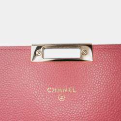 Pre Owned Chanel Pink Quilted Caviar Golden Class Wallet On Chain