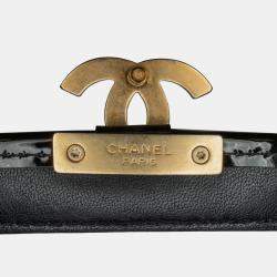 Pre Owned Chanel Black Mini Quilted Patent Graphic Catch Flap