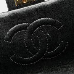 Pre Owned Chanel Black Small Square Quilted Lambskin Flap