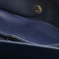 Pre Owned Chanel Navy Blue Quilted Leather Medium Classic Double Flap Bag