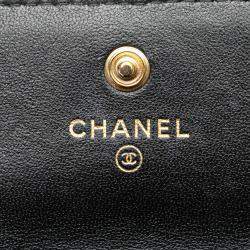 Pre Owned Chanel Black Quilted Lambskin Pearl Crown Clutch On Chain