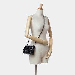 Pre Owned Chanel Black Mini Square Classic Patent Single Flap