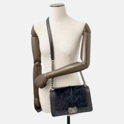 Pre Owned Chanel Boy Chanel Chain shoulder Bag Black Leather Fur Size 23