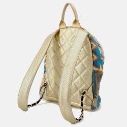 Pre Owned حقيبة ظهر شانيل سي سي لوجو غرافيتي قماش جلدي ذهبي/متعدد الألوان