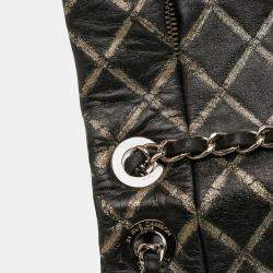 Pre Owned Chanel Black Quilted Metallic Distressed Lambskin CC Crystal Flap
