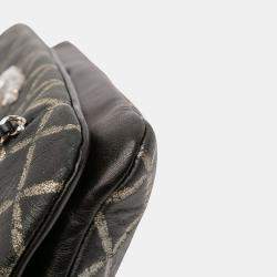 Pre Owned Chanel Black Quilted Metallic Distressed Lambskin CC Crystal Flap
