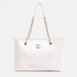 Pre Owned Chanel White Leather chain shoulder bag