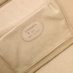 Pre Owned Chanel Green Calfskin Vanity Handbag