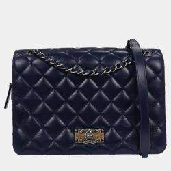 Pre Owned Chanel Navy Calfskin Day Trip Flap Bag