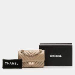 Pre Owned Chanel Gold Reissue 2.55 Chevron Quilted Metallic Calfskin Single Flap 224