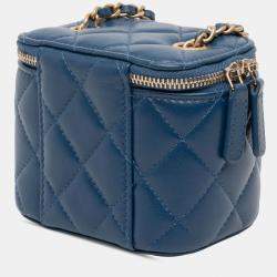 Pre Owned Chanel Blue Mini Quilted Lambskin Pearl Crush Vanity Case With Chain
