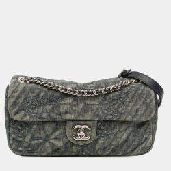Pre Owned Chanel Blue/Green Medium Embroidered Denim Camellia Flap