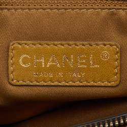 مملوكة مسبقًا Chanel Black/Cream Quilted Leather East/West Mademoiselle Accordion Flap Bag