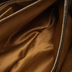 مملوكة مسبقًا Chanel Black/Cream Quilted Leather East/West Mademoiselle Accordion Flap Bag