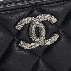 Pre Owned Chanel Black CC Quilted Lambskin Compact Bifold Wallet