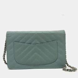 Pre Owned Chanel Long Wallet With V-Stitching And Coco Mark  Cc Chain Shoulder Bag  Caviar Leather    Blue