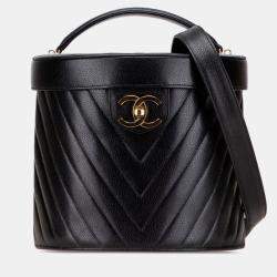 Pre Owned Chanel Black CC Chevron Caviar Turnlock Vanity Bag