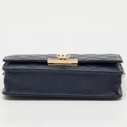 Pre Owned Chanel Navy Blue Quilted Caviar Leather Golden Class Wallet On Chain