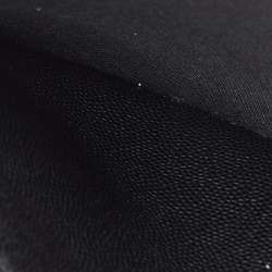 مملوكة مسبقًا Chanel Black Quilted Caviar Leather Boy Wallet On Chain