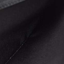 مملوكة مسبقًا Chanel Black Quilted Caviar Leather Boy Wallet On Chain