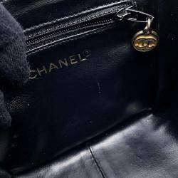 Pre Owned Chanel Matelasse Black Caviar Leather Chain Vanity Bag