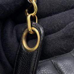 Pre Owned Chanel Matelasse Black Caviar Leather Chain Vanity Bag