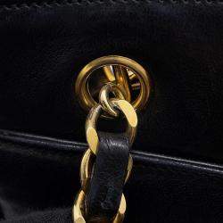 Pre Owned Chanel Cc Logo Chaintote Bag Black Lambskin