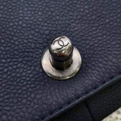 Pre Owned Chanel Boy Chanel Chain shoulder Bag Navy Caviar Leather Size 25