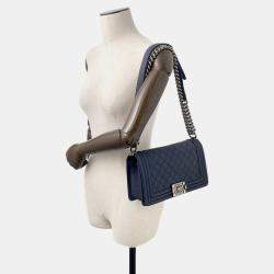 Pre Owned Chanel Boy Chanel Chain shoulder Bag Navy Caviar Leather Size 25