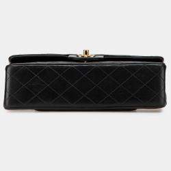 Pre Owned Chanel Black Medium Classic Lambskin Double Flap
