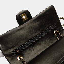Pre Owned Chanel Black Medium Classic Lambskin Double Flap