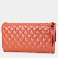 Pre Owned Chanel Red Quilted Patent Brilliant East West Wallet On Chain