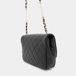 Pre Owned Chanel Pearl CC Black Quilted Calfskin Leather Flap Bag