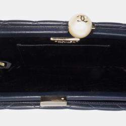 Pre Owned Chanel Navy Blue CC Quilted Lambskin Pearl Evening Baguette Clutch