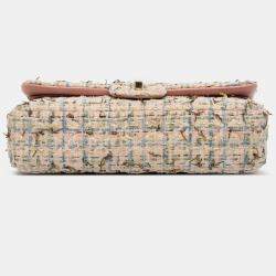 Pre Owned Chanel Pink Medium Classic Boucle Tweed Double Flap