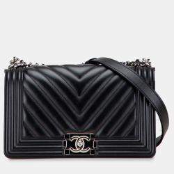 Pre Owned Chanel Black Old Medium Chevron Lambskin Boy Flap