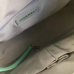 Pre Owned Chanel Green Medium Tweed Gabrielle Crossbody
