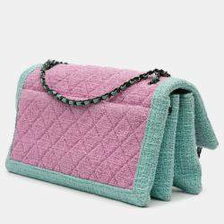 Pre Owned Chanel Green Pink CC Quilted Bicolor Tweed Flap