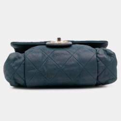 Pre Owned Chanel Blue Small Iridescent Calfskin Chic Quilt Flap