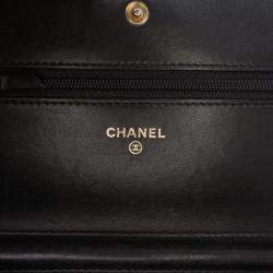 Pre Owned Chanel Black Quilted Lambskin Boy Wallet On Chain