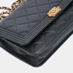 Pre Owned Chanel Black Quilted Lambskin Boy Wallet On Chain