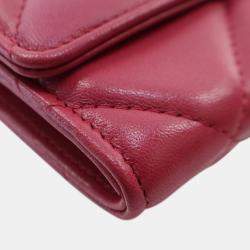 Pre Owned Chanel Red Quilted Lambskin Chanel 19 Card Holder On Chain