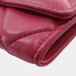 Pre Owned Chanel Red Quilted Lambskin Chanel 19 Card Holder On Chain