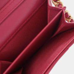 Pre Owned Chanel Red Quilted Lambskin Chanel 19 Card Holder On Chain