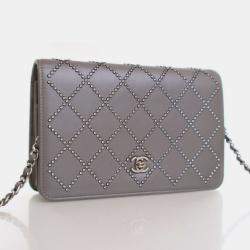 مملوكة مسبقًا Chanel Lambskin Wallet On Chain (WOC)